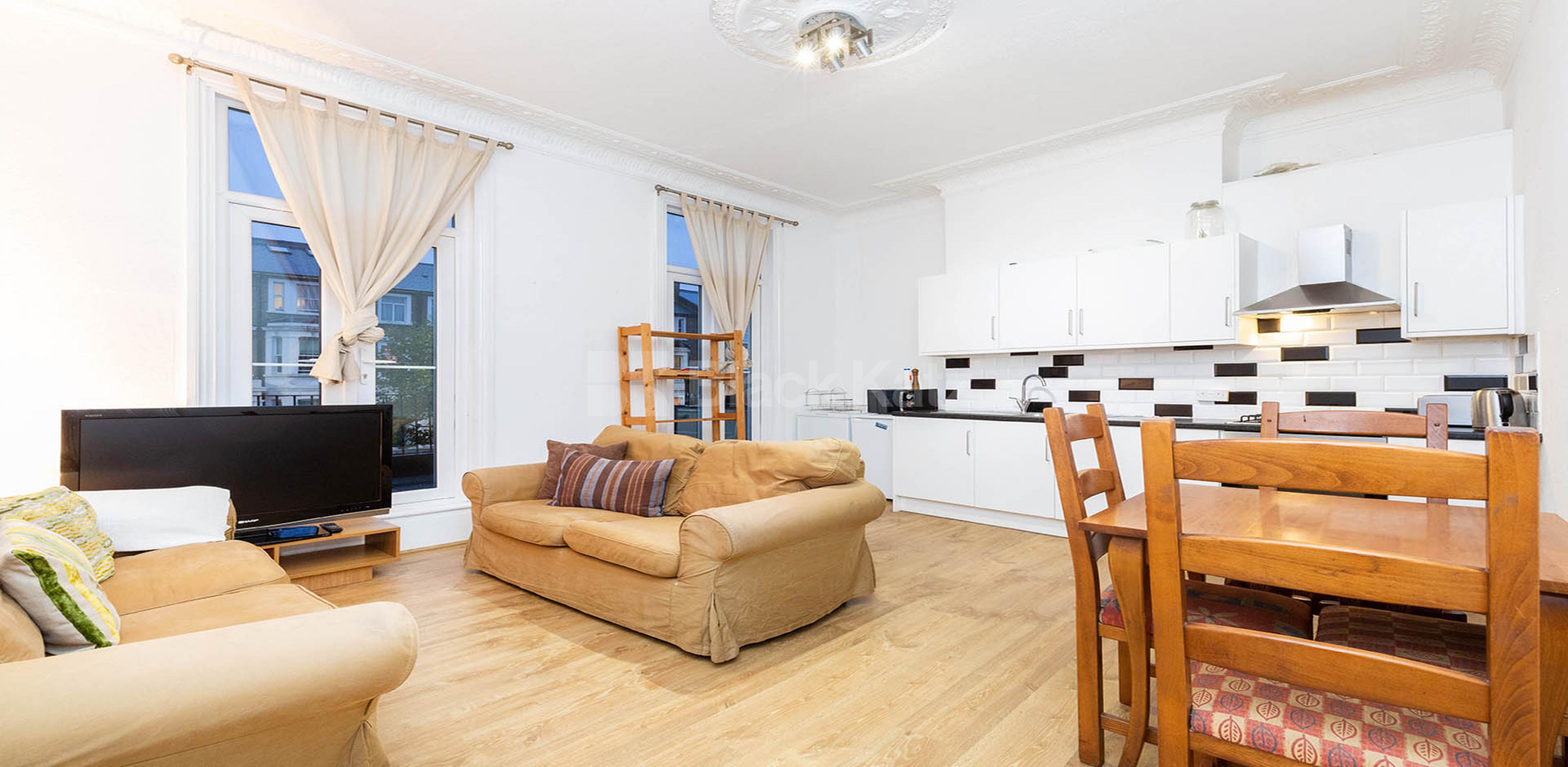 Modern and Central Apartment Shepherds Bush Road, Shepherds Bush W6